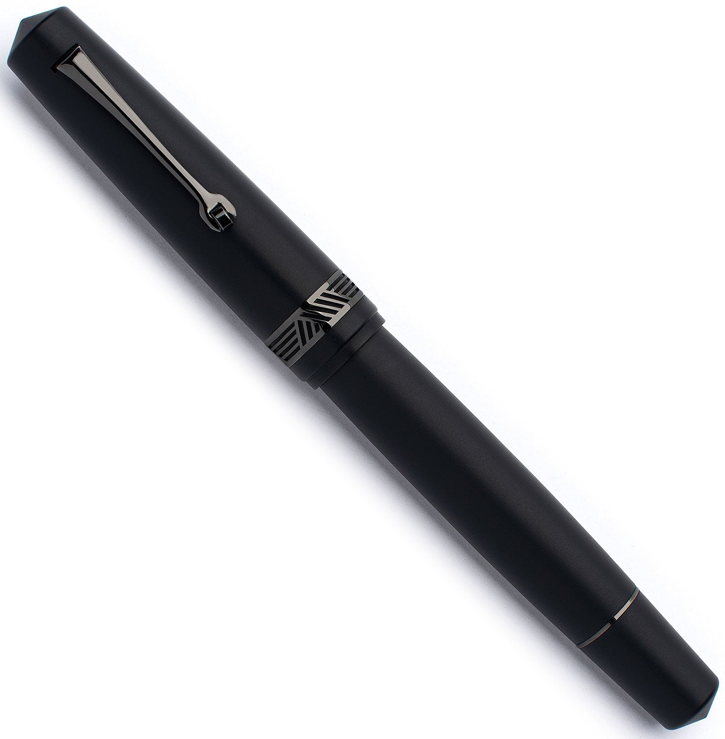 Leonardo Momento Magico black matte - Fontoplumo