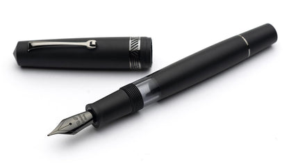 Leonardo Momento Magico black matte - Fontoplumo