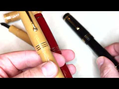 Leonardo Audace Art Nouveau mustard yellow fountain pen